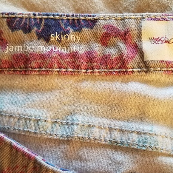 3/$35 Mossimo Floral Print Gray Skinny Jeans - Picture 11 of 11